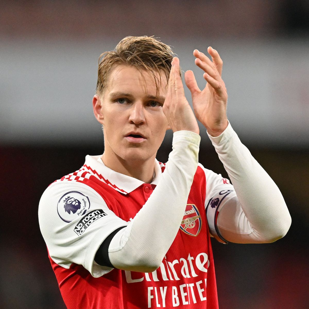 Martin Odegaard comparé à deux légendes d'Arsenal alors que des éloges élogieux en disent long - Mirror Online