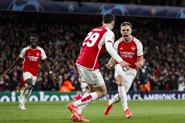 Leandro Trossard saved Arsenal from defeat against Bayern Munich - Photo 2.