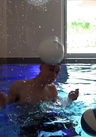 Foden performed a number of ball tricks in the pool that left fans stunned