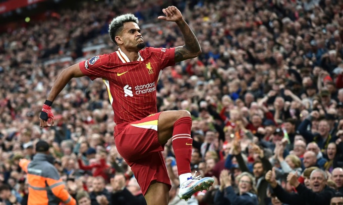 Luis Diaz celebrates the opening goal. Photo: AP